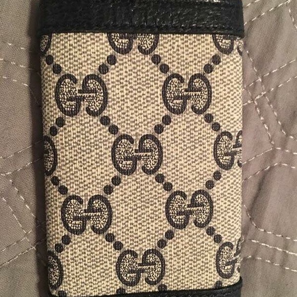 Authentic Vintage Gucci Keyholder! - Picture 3 of 4